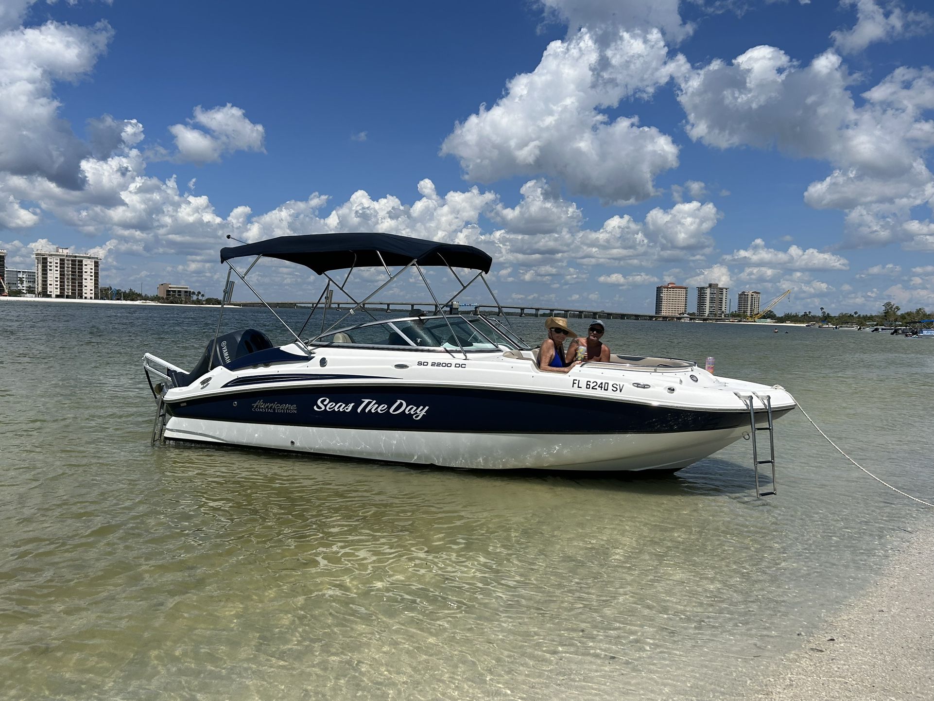 2021 Hurricane  22' , excellent condition