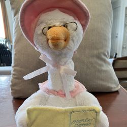 Mother   Goose Plush 15” Goose ( No Talks , No works ) Only for decoration