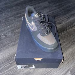 Unisex Air Force Ones Size 9.5 In Men And Size 11 In Women 