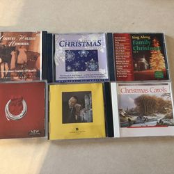 Set of 6 Assorted Christmas CD’s
