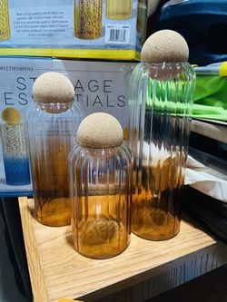 ESSENTIAL NATURAL CORK STOPPER SEALS OUT MOISTURE INDUSTRIAL STRENGTH HIGH-QUALITY TEXTURED STRENGTH GLASS MADE OF HIGH QUALITY TEXTURED GLASS   