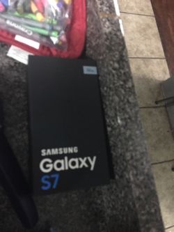 Galaxy Verzion S7....looking for a new set of hands...