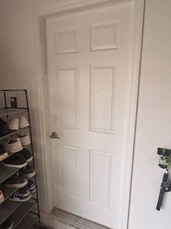 6-Panel Interior Doors with Handles – 30” x 80”