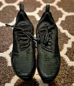 Nike Air Max 270
Men's Shoes