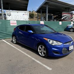 Hyundai Veloster 
