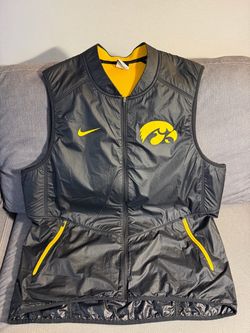 Nike Iowa Hawkeyes Full Zip Vest XL Black Gold University of Iowa