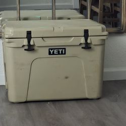 Yeti Cooler 50 Qts