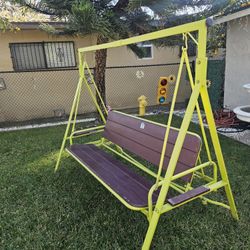 Swing Bench 