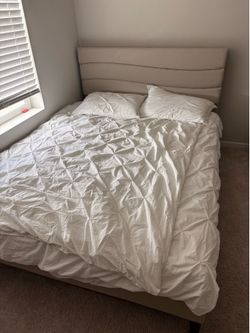 Queen bed