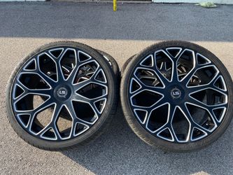 26x10  INCH  LETHAL SERIES STREET LS RIMS WITH 305/30R26  5 LUG UNIVERSAL FITS DODGE RAM ,FORD AND 5 LUG CHEVY  26x10  LETHAL SERIES STREET UNIVERSALE