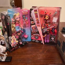 Monster High ( TORALEI & LAGOONA BLUE)