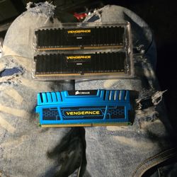 2 -NEW VENGEANCE LPX - (DDR4) & 1- CORSAIR VENGEANCE (DDR3)