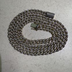 10k Gold and Diamond Miami Cuban