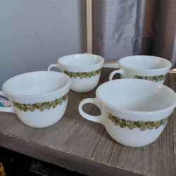 Pyrex Crazy Daisies Tea Cups 