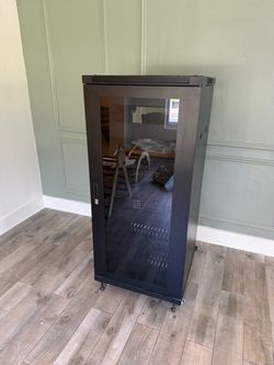 Media / Server Enclosed Cabinet
