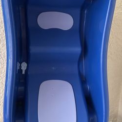 Bath tub for infants 