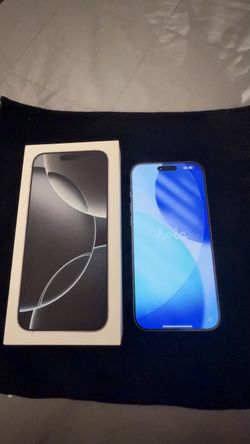 iPhone 16pro max white UNLOCKED