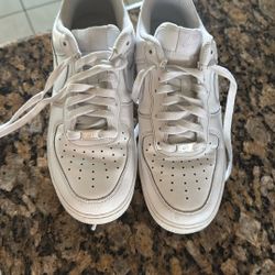 Nike Air Forse 1 Size 8 Man 