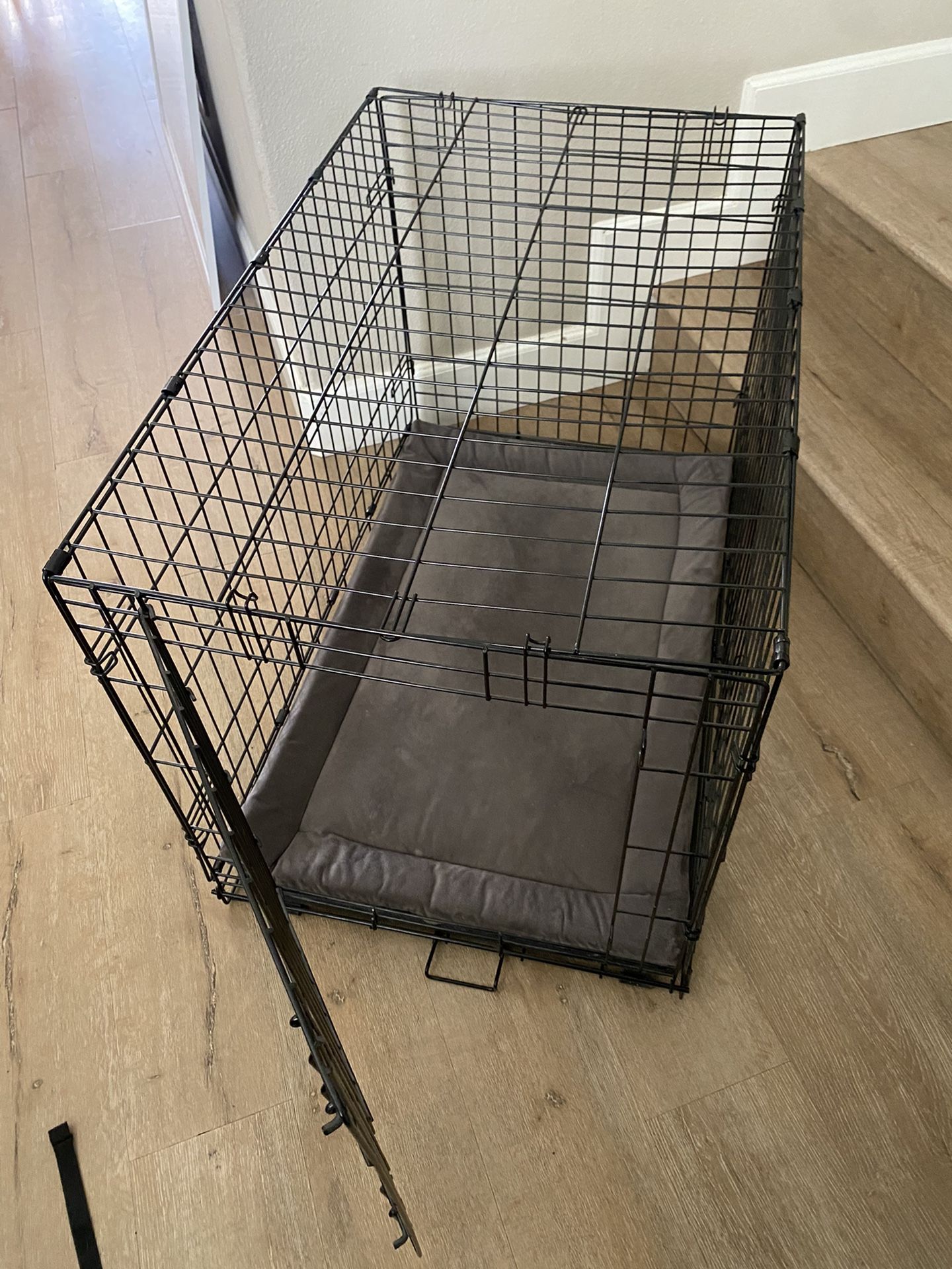 Small Collapsible Dog Crate with Pad And Divider