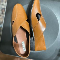 Men’s Shoe Size 10 But A Bit On Bigger Side 