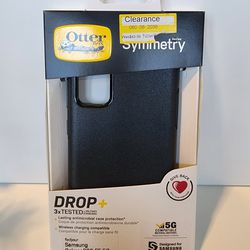 OtterBox Samsung S20 FE 5G Symmetry
Phone Case - Black
