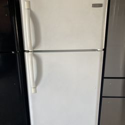 Frigidaire Fridge