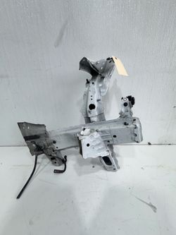 (6246) 24-26 Buick Envista Right Frame Leg 2024 2025 2026