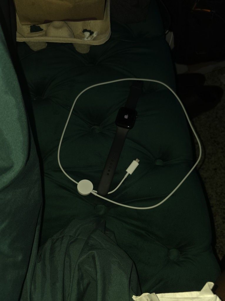 Apple Watch SE 2nd Gen