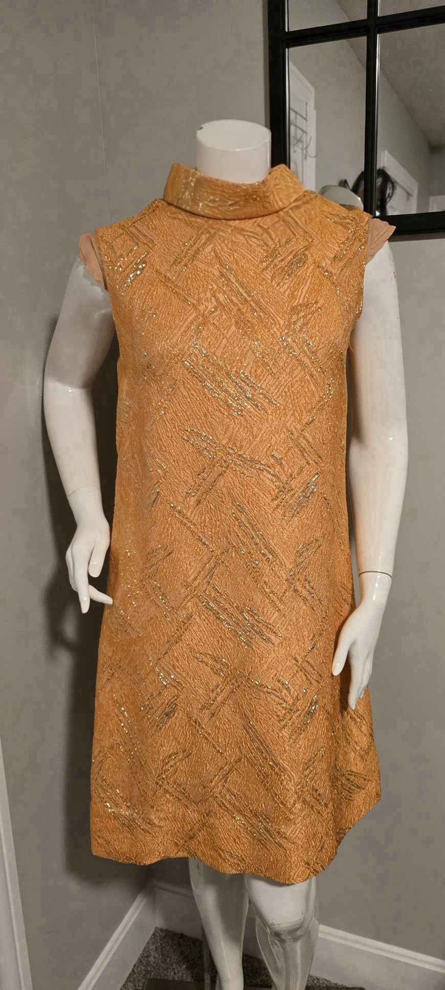 1960s Size M/L Vtg Orange Brocade Shift Silhouette Dress Mock Neck Dress