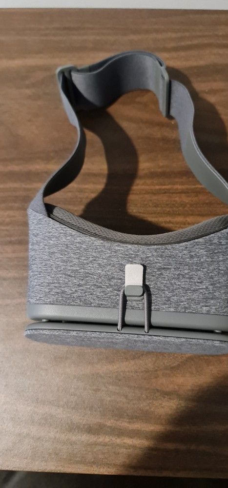 Google Daydream View