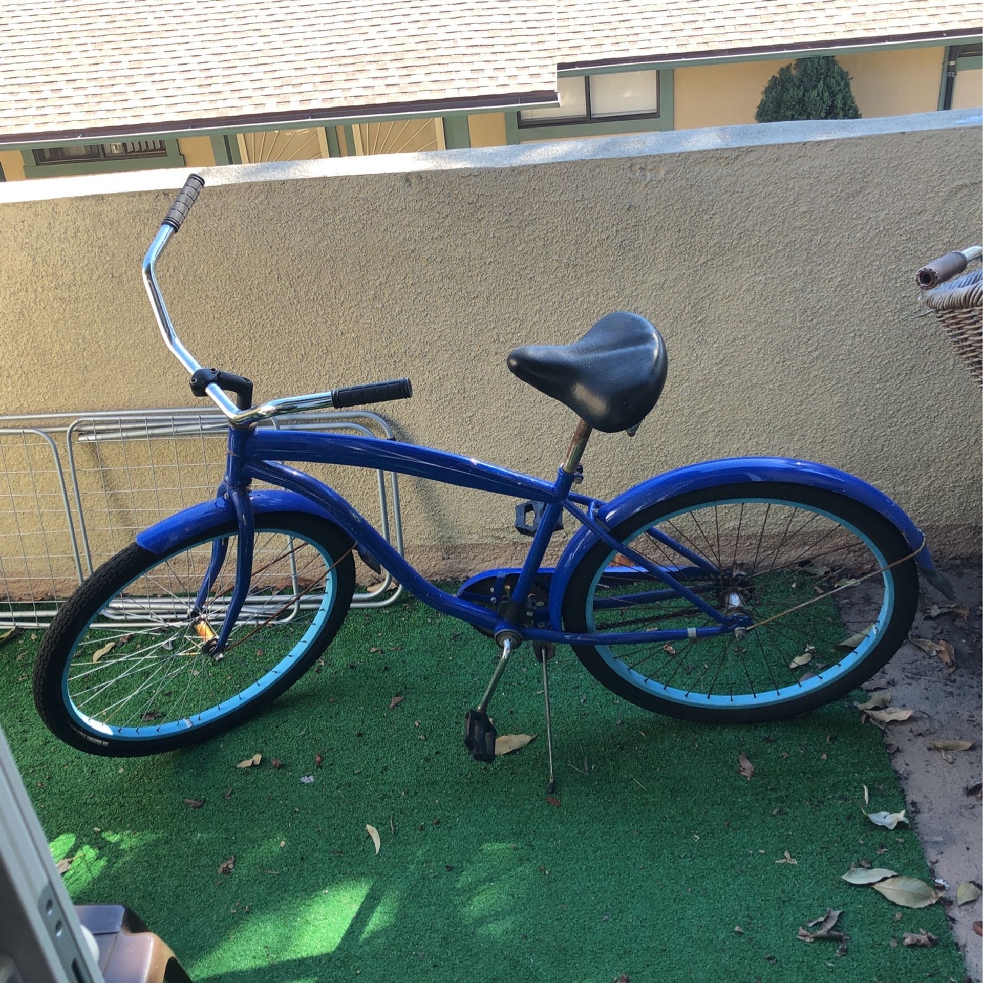 Beach cruiser Bike