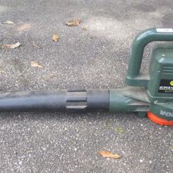 Electric Leaf Blower And Vacuum By Black & Decker Works Great!