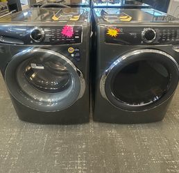 Electrolux Front Load  Washer and Gas Dryer Set