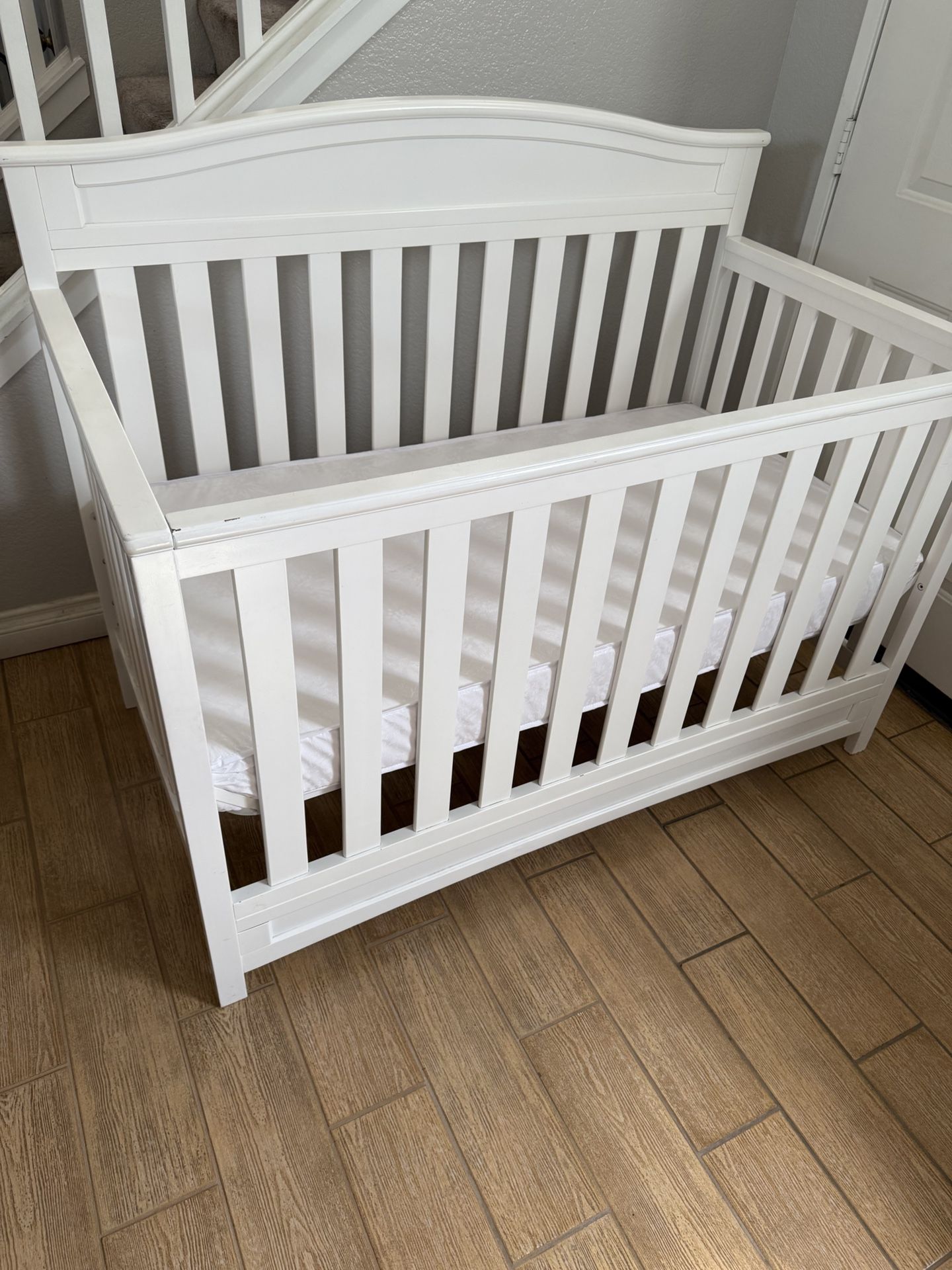 Crib/Toddler Bed