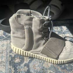 Addidas Yeezy Boost 750 Grey White Gum Size 7 