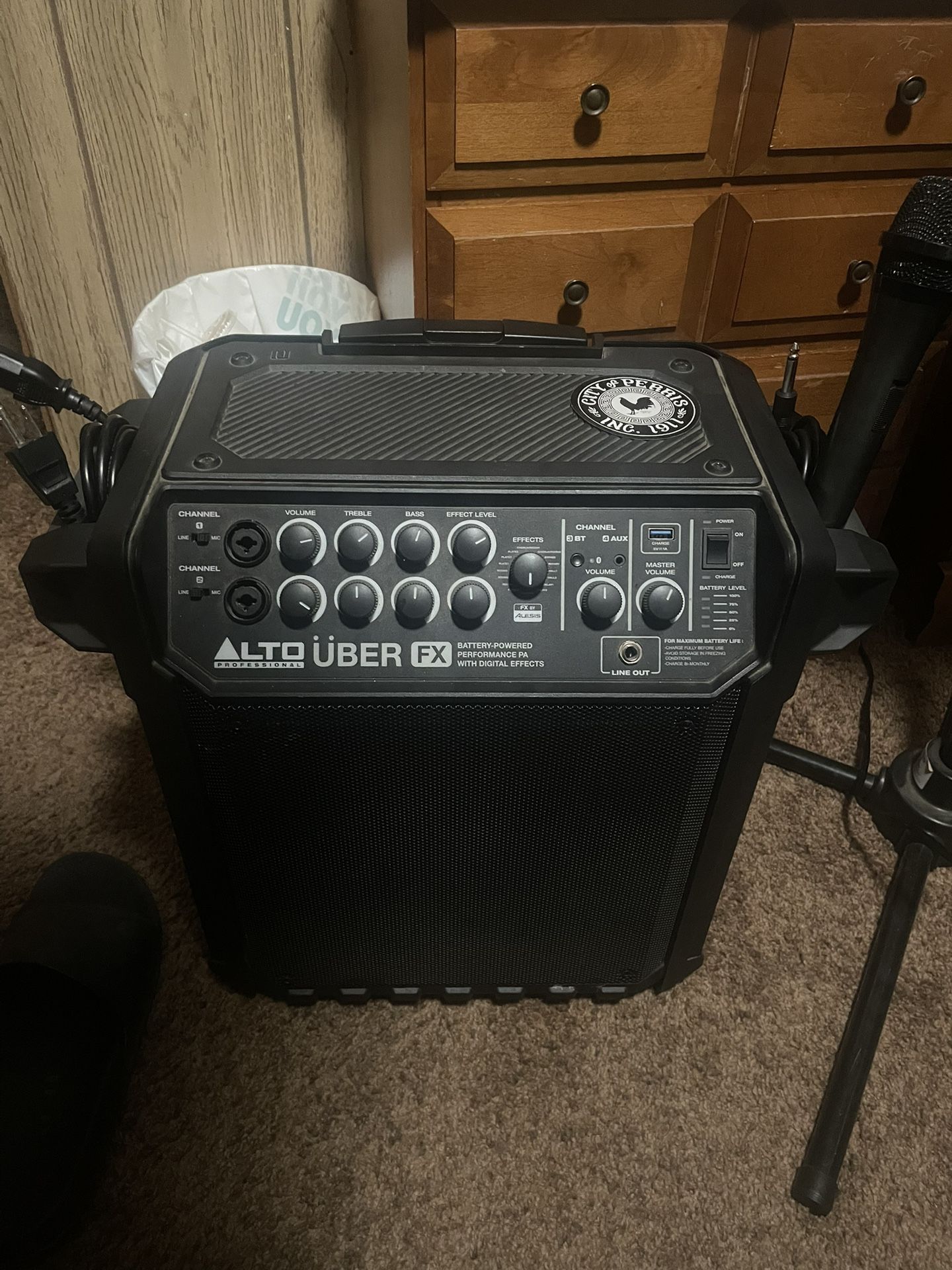 Alto Uber Fx Speaker