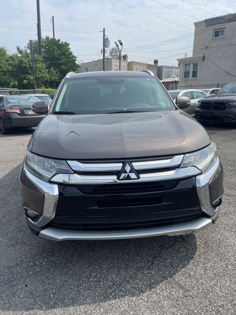 2016 Mitsubishi Outlander