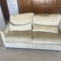 Beige Sleeper Sofa – Pull-Out Bed