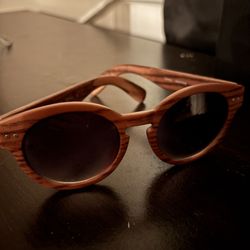 Retro-Inspired Faux Wood Cat Eye Sunglasses