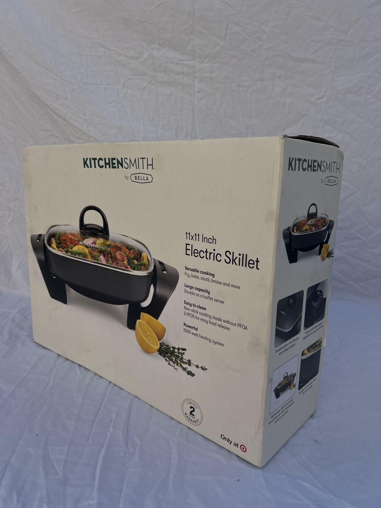 KitchenSmith by Bella 11x 11" Electric Skillet