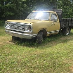 1977 Dodge W200
