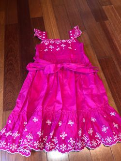 Girls dress