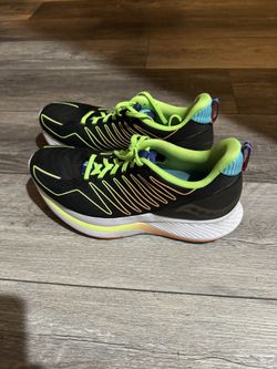 Saucony Mens Endorphin Shift Future Black Running Shoes