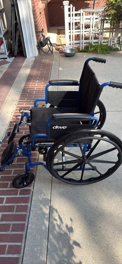 Drive wheelchair