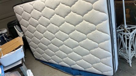 Full  Size Pillow Top Mattress