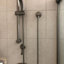 Grohe Shower Bar And Handheld Shower Head Set