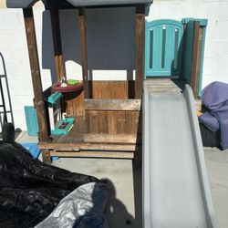 Toddler Play house W Slide 