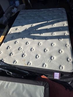 Queen. Size mattress
