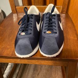 Nike Cortez Navy/White – New 