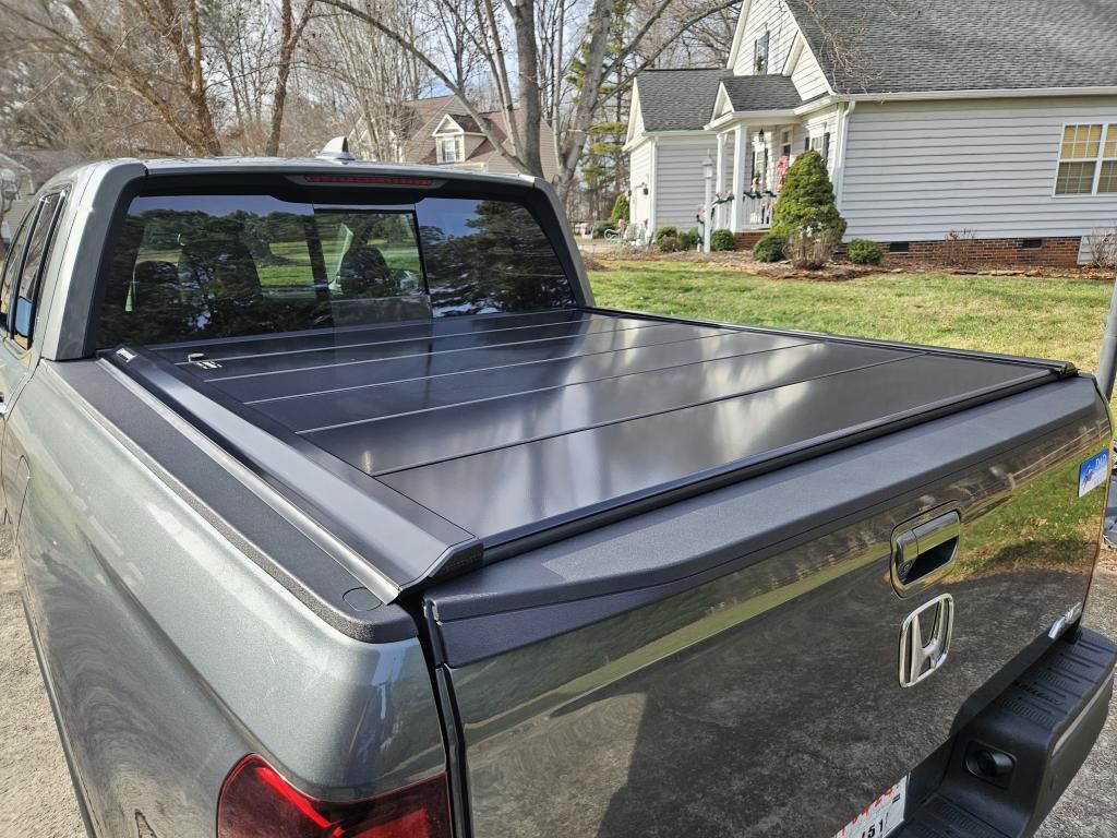 Peragon Retractable Truck Bed Tonneau Cover for Sale in Pinellas Park ...